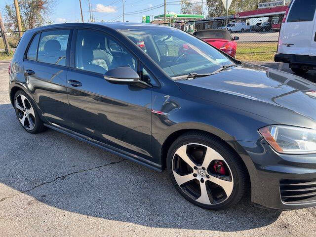 2017 Volkswagen Golf GTI S - Image 2