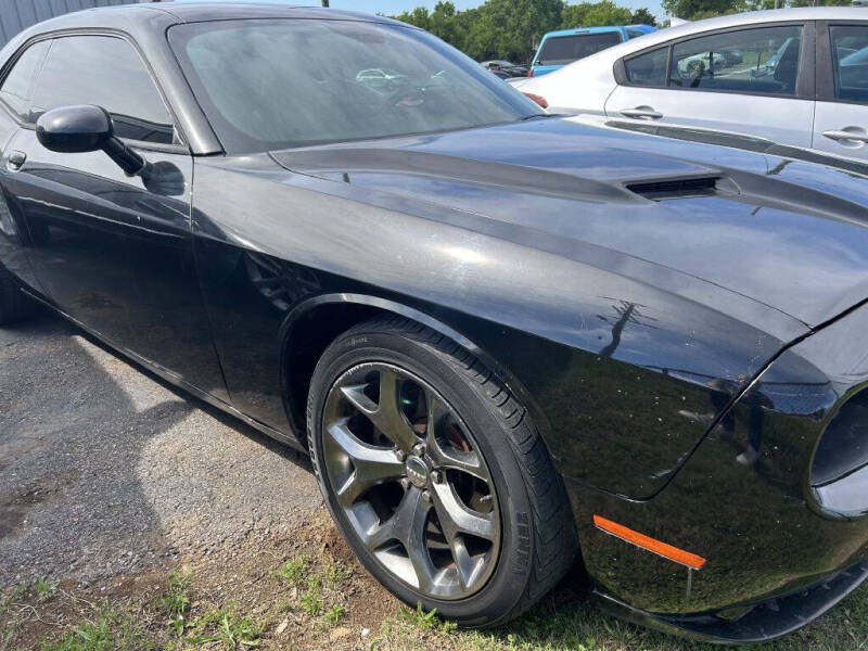 2015 Dodge Challenger SXT Plus - Image 5