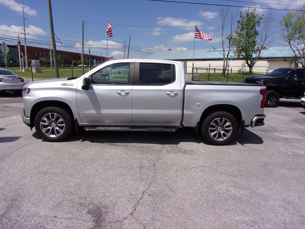2021 Chevrolet Silverado 1500 Z71 - Image 3